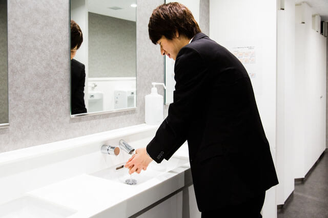 トイレに行ったついでに気分をリフレッシュ！オフィスBGMはトイレにも有効